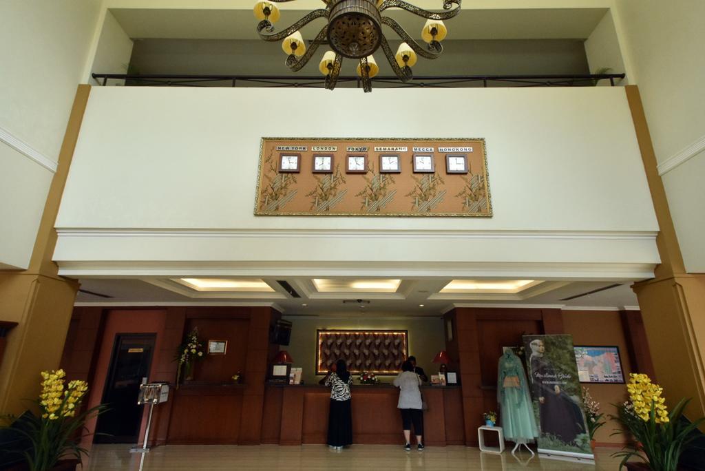 Semesta Heritage Hotel & Convention Семаранг Экстерьер фото